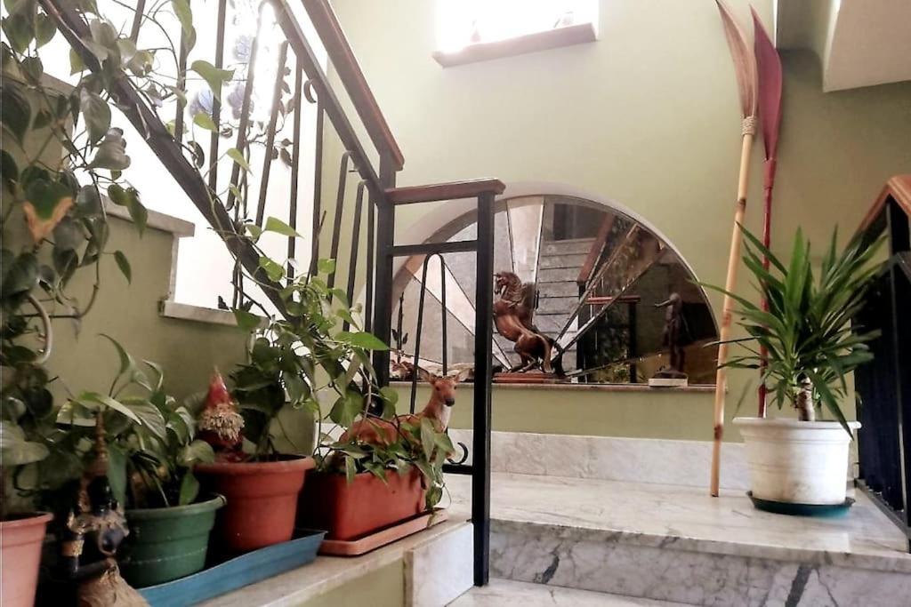 Una Pratica Mansardina Turin Exteriör bild